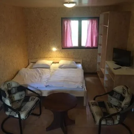 Lodge Chatovy Areal Zderina Police nad Metují