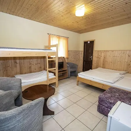 Chatovy Areal Zderina Lodge *