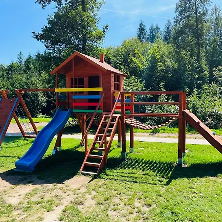 Chatový Areál Zděřina * Police nad Metují