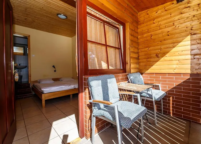 Chatovy Areal Zderina Police nad Metují