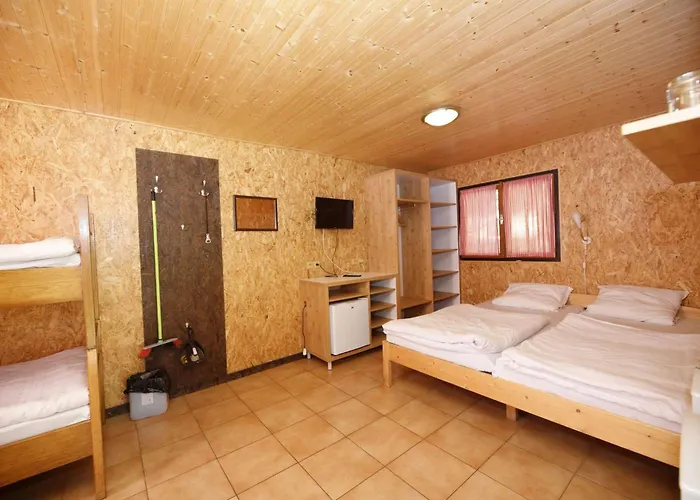 Chatovy Areal Zderina Police nad Metují